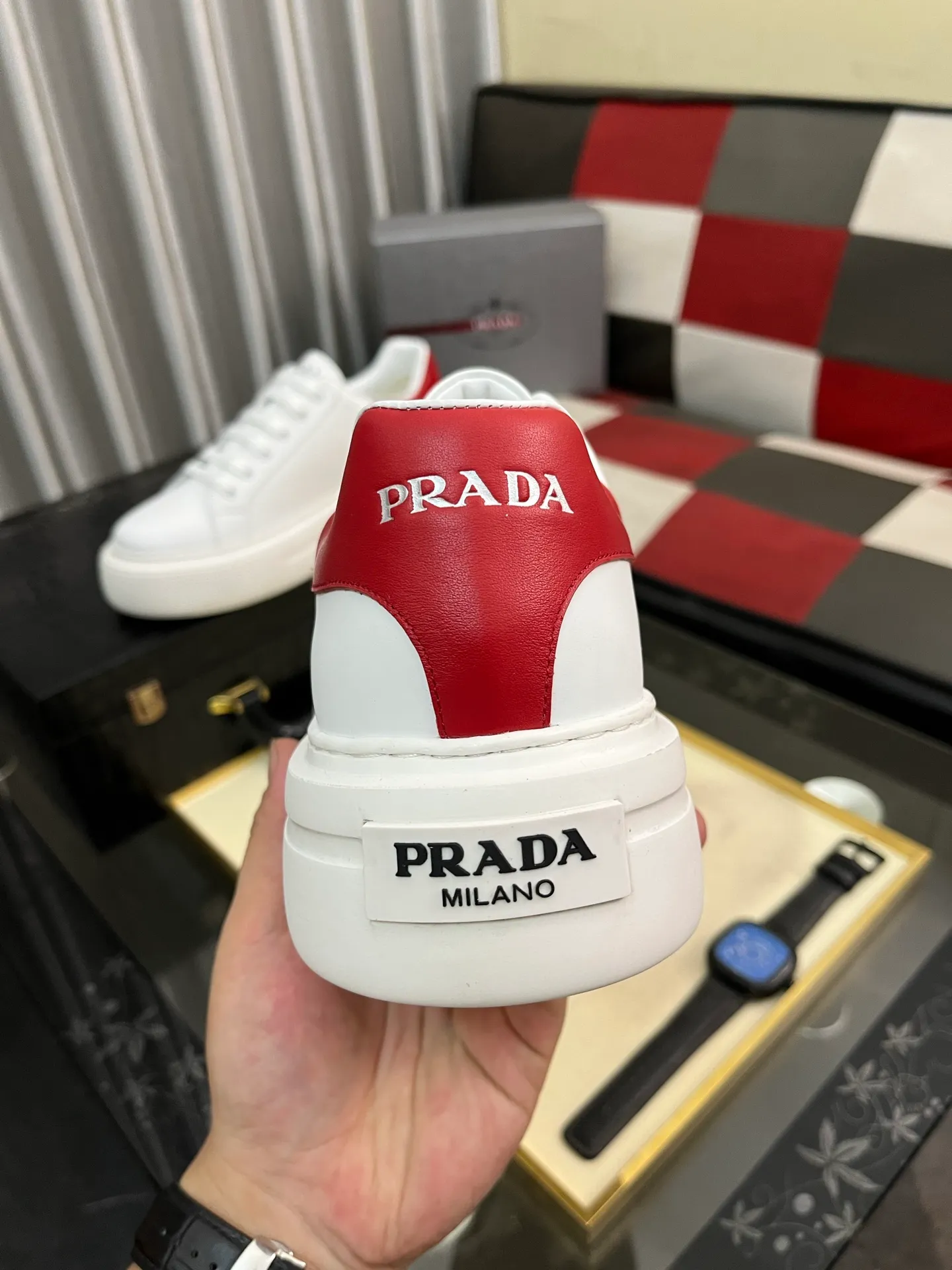 Men's shoes 💰580⌚️⌚️【PRADA】Prada casual shoes, originally developed 1:1, made of high-mercerized cowhide with imported cowhide, silk sheepskin lining, rubber outsole, comfortable and soft on the foot, size: 38-444️⃣Colors available